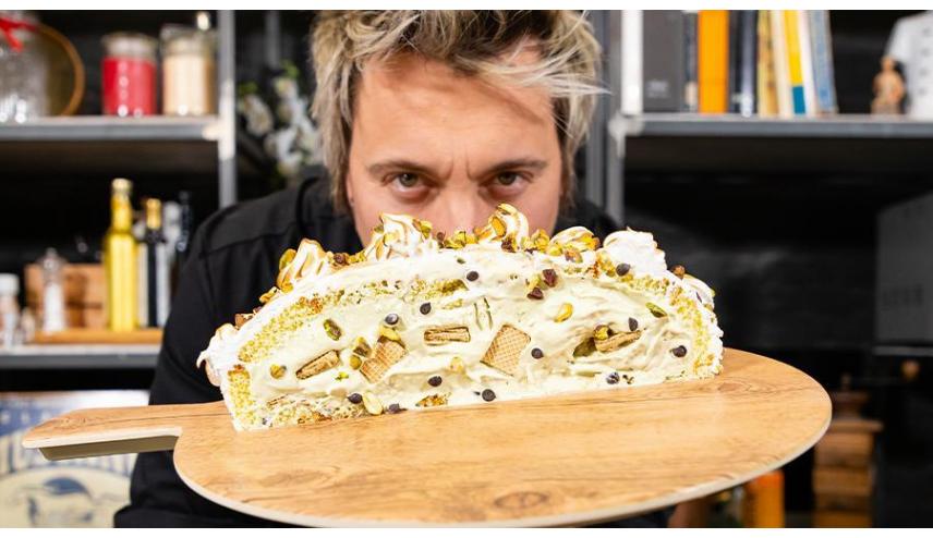 Zuccotto mit Pistazieneis